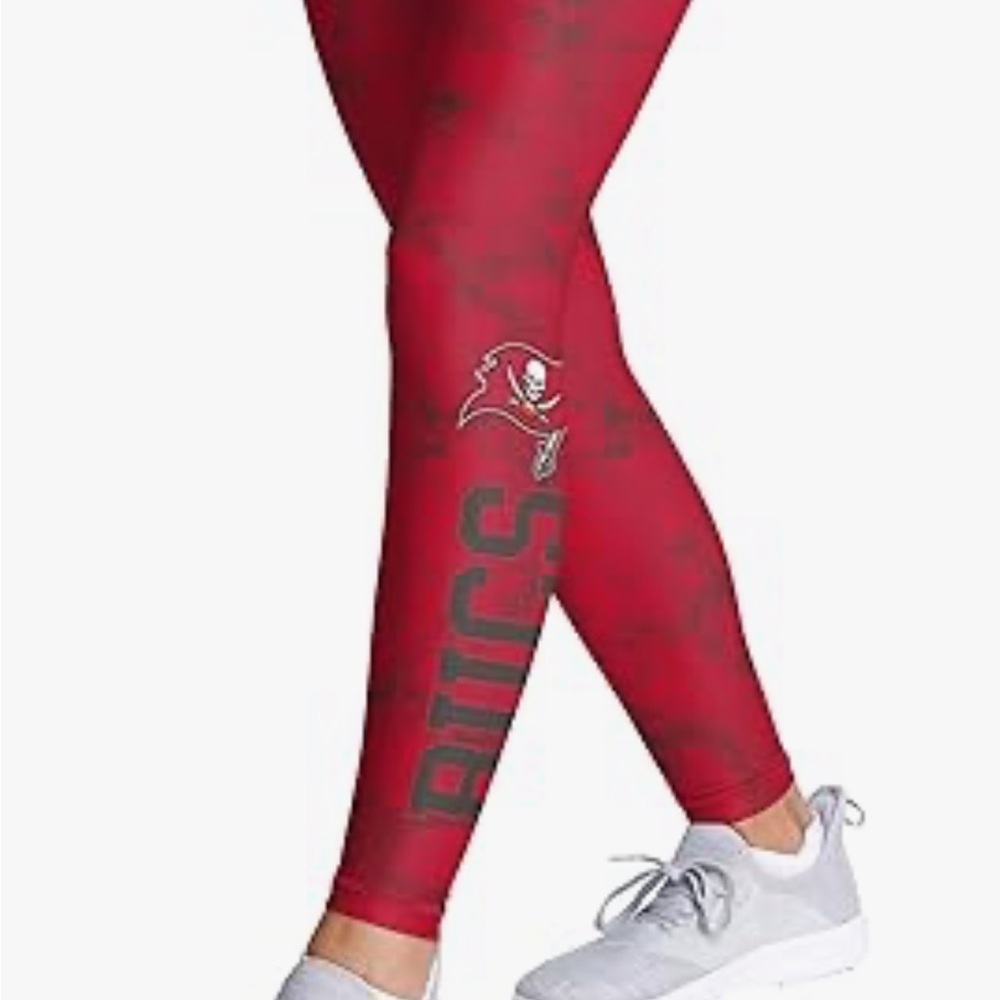 Tampa Bay Buccaneers Leggings Athletic Pants NEW Large XL NFL Football Red